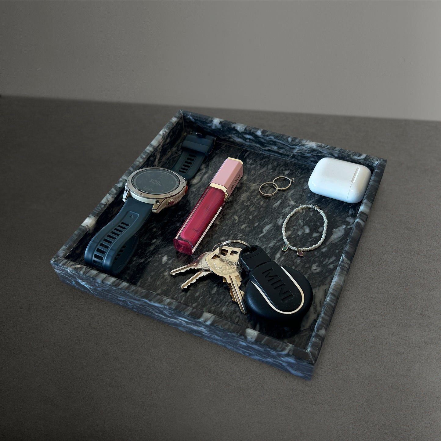 Hand-Carved Marble Vanity Tray – Luxurious Natural Stone Accent