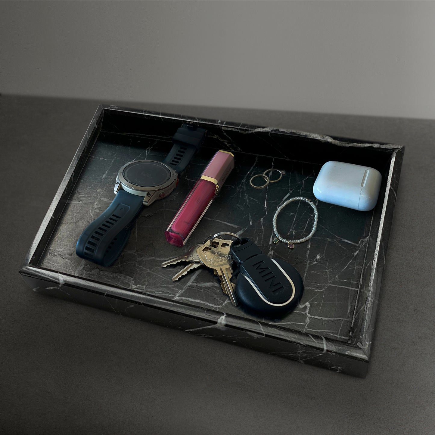 Hand-Carved Marble Vanity Tray – Luxurious Natural Stone Accent